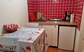 Joli studio St André Les Alpes confortable et bien situé, idéal randonnées, parapente